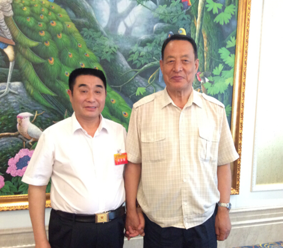 The president of Feng Xiangshan and lieutenant general of the Liberation Army, the vice political commissar of the Chinese Academy of Military Sciences and the book of the Discipline Inspection Committee